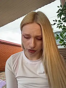 DayaFoxy online show from 04.04.26