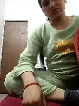 Cute-karisma1234 online show from 02.08.26