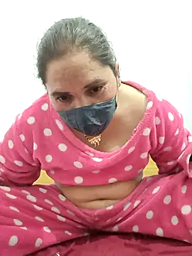 Cute-karisma1234 online show from 02.18.26