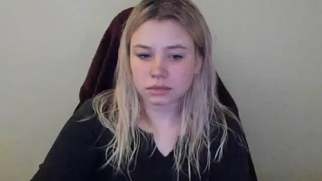 Snapshot of Lulu_Di chatting on 02.10.26 Lulu Di online show from 02.10.26