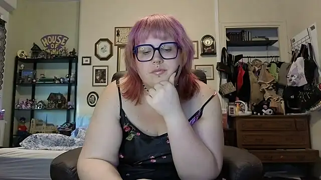 ProfaneHekate online show from 06.17.26