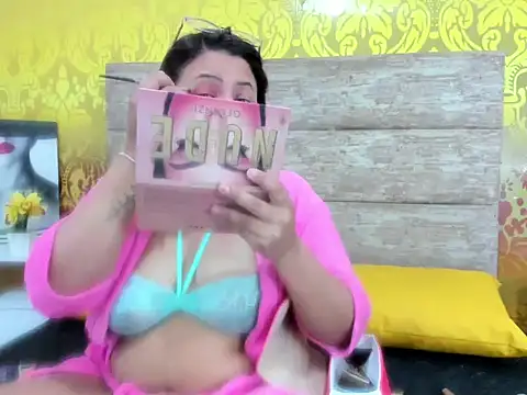 Snapshot of elianacollins23 chatting on 02.20.26 elianacollins23 online show from 02.20.26