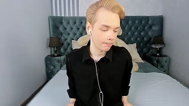 Je Salvatore online show from 02.04.26