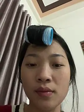 Snapshot of Lyn-be99 chatting on 02.03.26 Lyn-be99 online show from 02.03.26