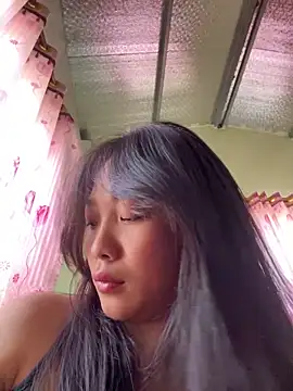 Snapshot of Lyn-be99 chatting on 03.01.26 Lyn-be99 online show from 03.01.26