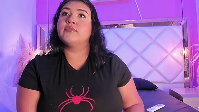 Snapshot of Dojaaiisha chatting on 02.12.26 Dojaaiisha online show from 02.12.26