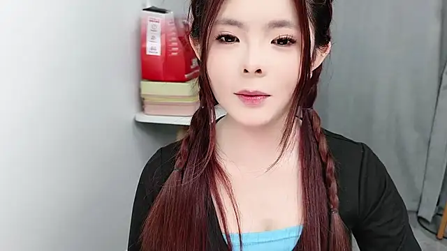 Snapshot of cherry-_-cherry chatting on 02.13.26 cherry- -cherry online show from 02.13.26