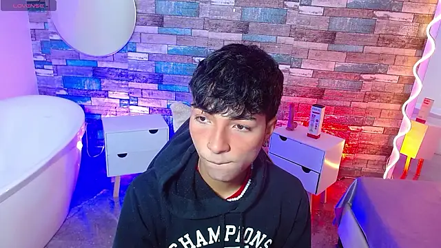 osamu tay online show from 03.13.26