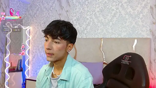 Snapshot of osamu_tay chatting on 04.23.26 osamu tay online show from 04.23.26