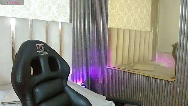 Snapshot of Laulin_tay chatting on 02.08.26 Laulin tay online show from 02.08.26