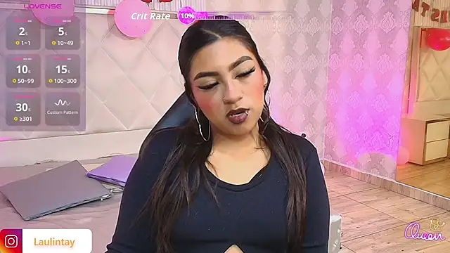 Snapshot of Laulin_tay chatting on 02.18.26 Laulin tay online show from 02.18.26