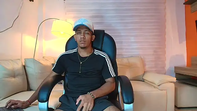 ricky spensar23cm  online show from 04.12.26