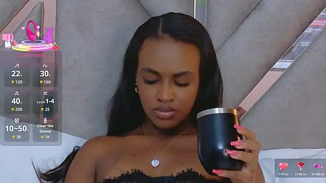 Sally-Noa online show from 02.07.26