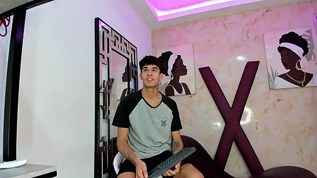 PRETTY COCK1 online show from 02.02.26