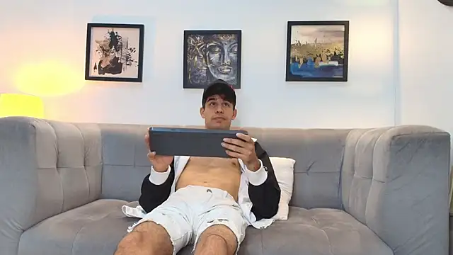 PRETTY COCK1 online show from 02.15.26