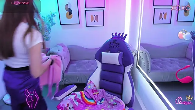 Victoria  doll online show from 03.29.26