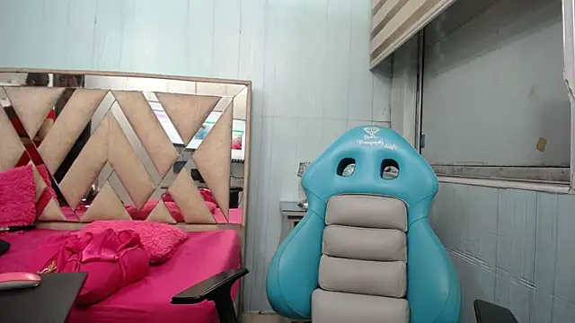 Snapshot of allison_max_tattoo chatting on 02.22.26 allison max tattoo online show from 02.22.26