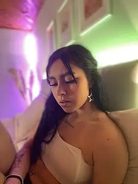 Snapshot of scarlett_pinkk1 chatting on 02.05.26 scarlett pinkk1 online show from 02.05.26