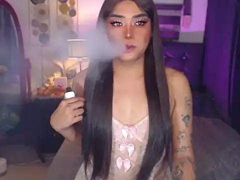 Snapshot of Katezorah chatting on 01.31.26 Katezorah online show from 01.31.26