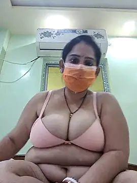 diyam4002 online show from 02.16.26