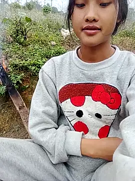 Snapshot of Hoa-tuylip chatting on 02.03.26 Hoa-tuylip online show from 02.03.26