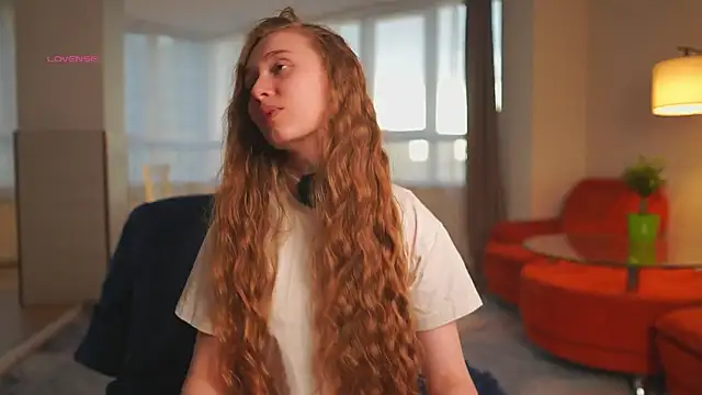 SharaNewbern online show from 04.17.26