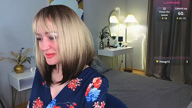 Oliiviaa  online show from 02.09.26