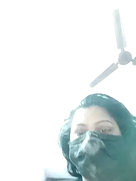 Snapshot of milf_punjaban chatting on 04.11.26 milf punjaban online show from 04.11.26