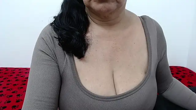 Snapshot of ElizabethMiler chatting on 07.02.26 ElizabethMiler online show from 07.02.26