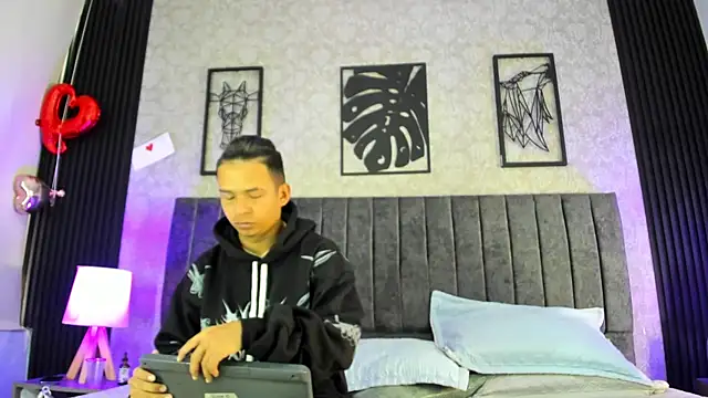 bliinkii and luka  online show from 03.17.26