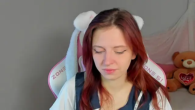 Snapshot of FreyaVey chatting on 02.07.26 FreyaVey online show from 02.07.26