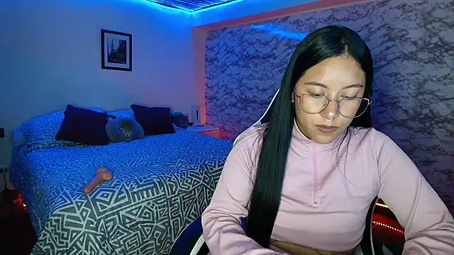 Camila IRoose online show from 02.27.26