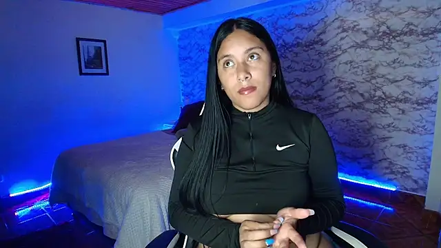 Camila IRoose online show from 04.16.26