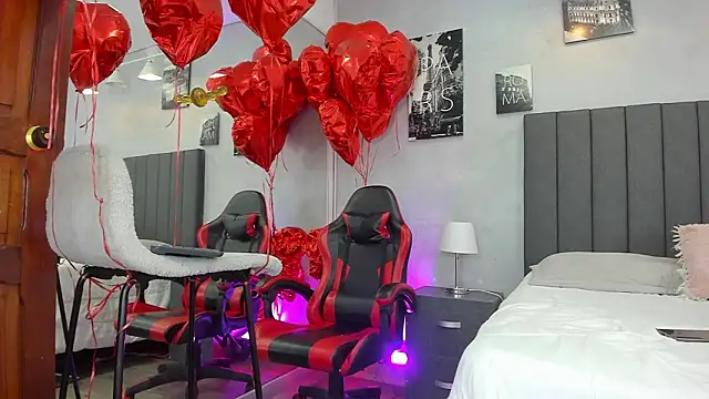 Snapshot of Raphael_Nyon chatting on 02.26.26 Raphael Nyon online show from 02.26.26