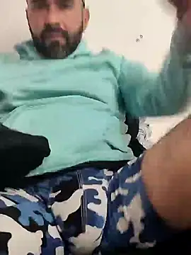 hairyandbigmann online show from 04.02.26