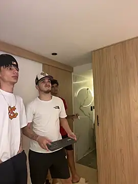 Snapshot of TheBatMansion chatting on 03.03.26 TheBatMansion online show from 03.03.26