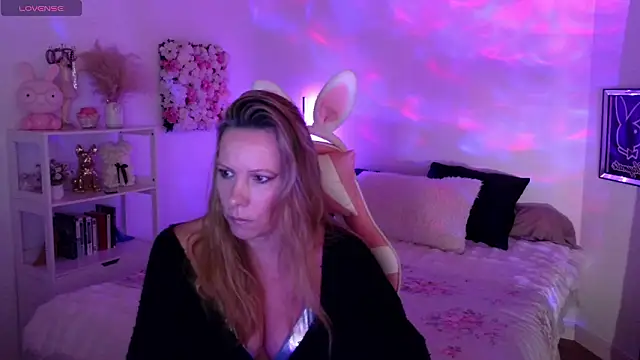 Snapshot of ArchangelTheFrancaise chatting on 02.12.26 ArchangelTheFrancaise online show from 02.12.26