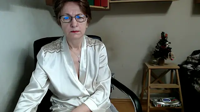 katemodel online show from 01.07.26