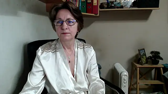 katemodel online show from 02.16.26