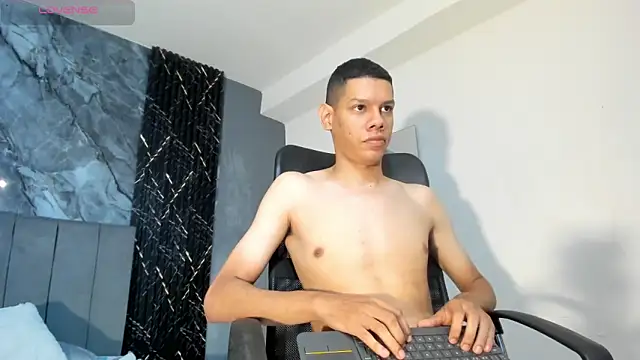 milo cruz  online show from 02.14.26