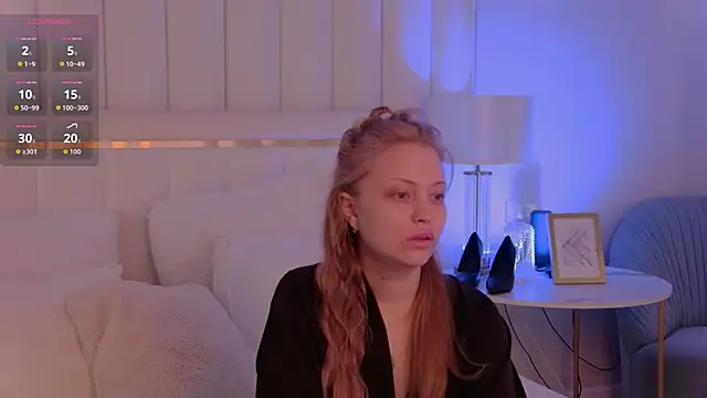 MollyHilton online show from 03.27.26