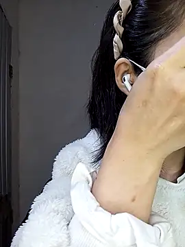 Daisy-lusia2026 online show from 03.21.26