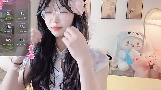 Snapshot of Luminous4173 chatting on 04.19.26 Luminous4173 online show from 04.19.26