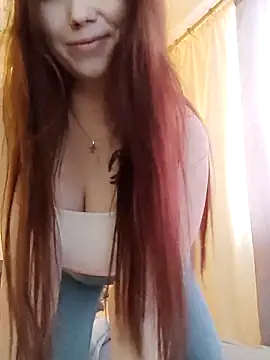 Snapshot of _strawberry_moon_ chatting on 02.10.26 strawberry moon online show from 02.10.26