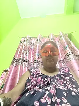 Snapshot of mahi893 chatting on 02.19.26 mahi893 online show from 02.19.26