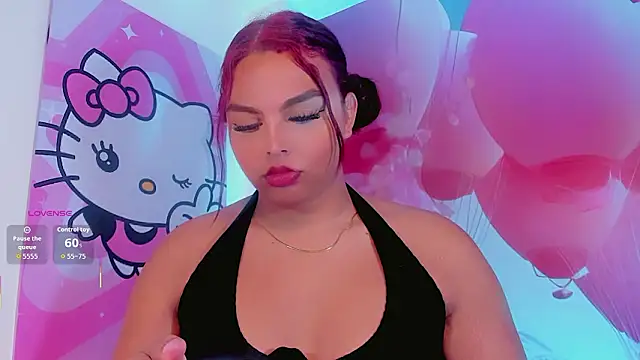 Snapshot of Maia_Hotts chatting on 02.08.26 Maia Hotts online show from 02.08.26