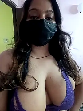 Snapshot of Aliya_Hott chatting on 07.07.26 Aliya Hott online show from 07.07.26