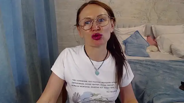 MarinaOnebest online show from 05.19.26