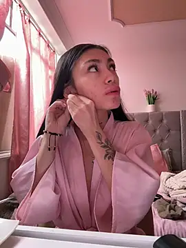 Bonny Eva online show from 04.10.26