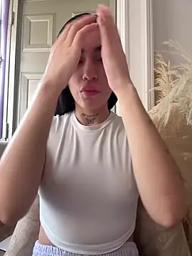 Bonny Eva online show from 05.20.26
